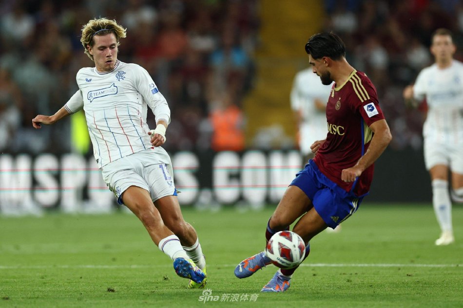 体育产业的 体育产业的