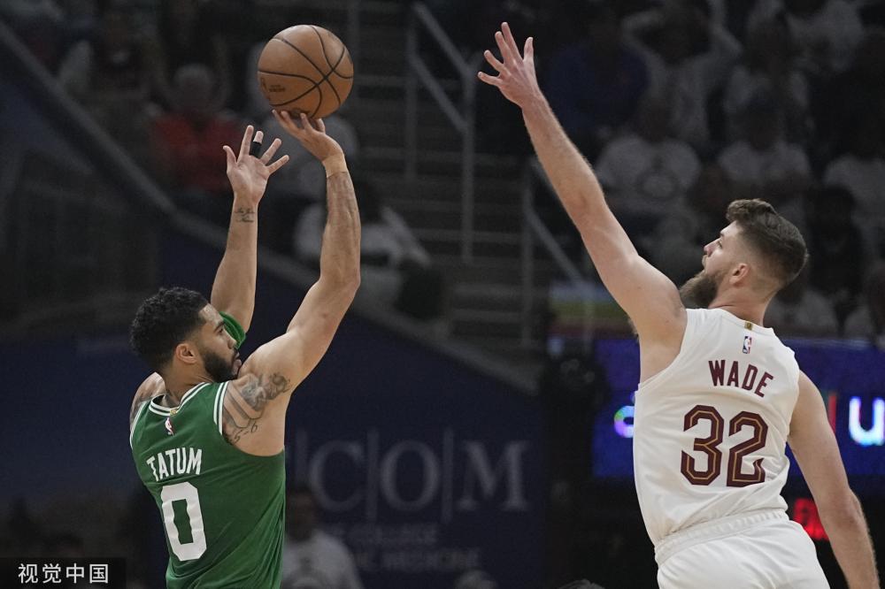 他不仅多次 他不仅多次