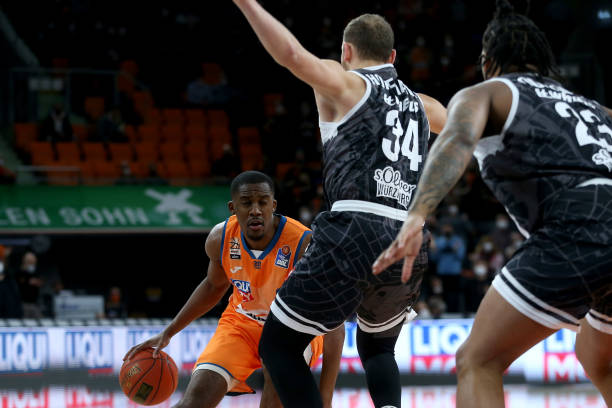 再次让球迷 再次让球迷