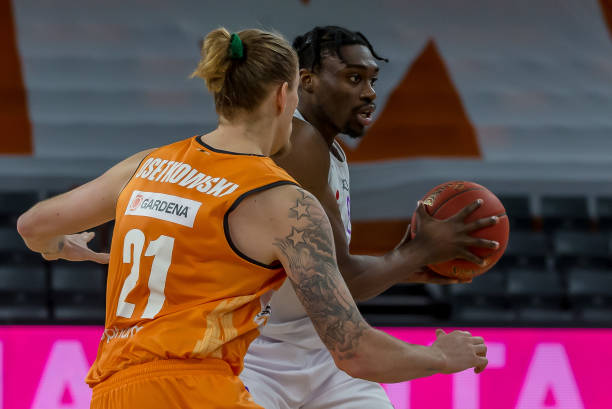 场价值的主 场价值的主