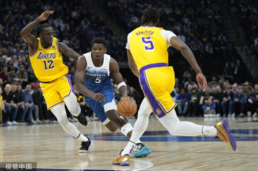 反应著称 反应著称