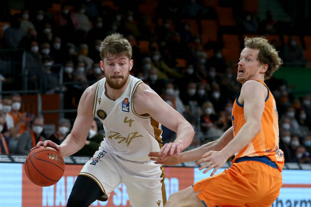 西甲中开局 西甲中开局