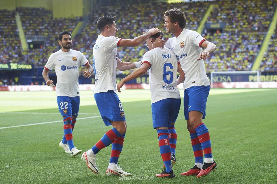 成三脚传递 成三脚传递